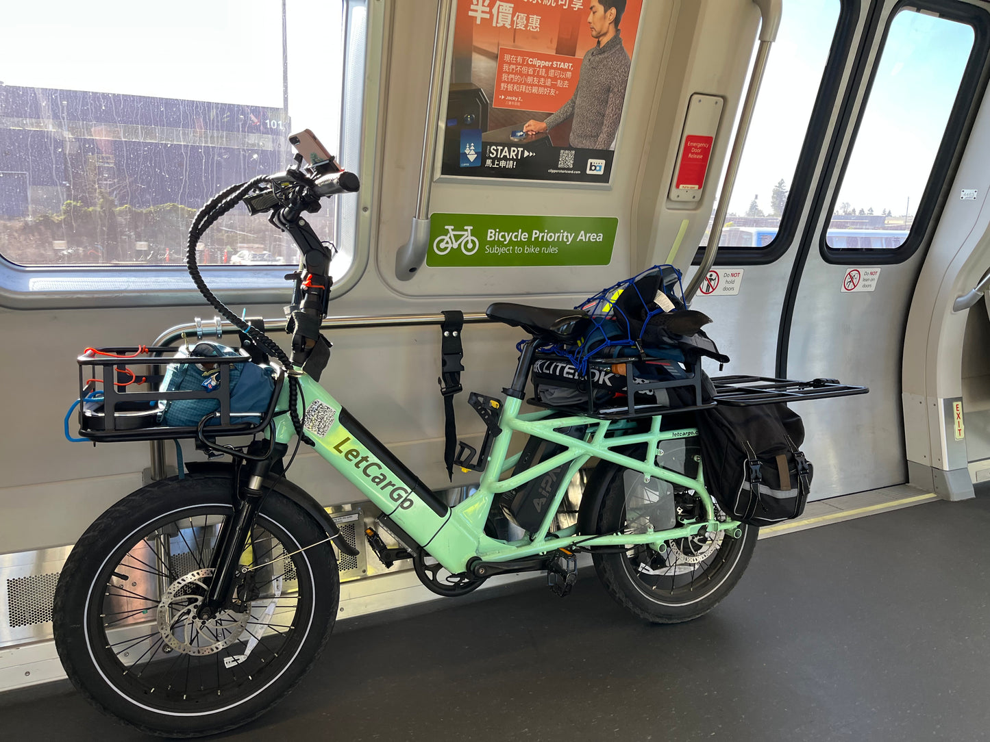 Weekly Cargo e-Bike Subscription | Includes "pick-up truck" accessories + at-home service